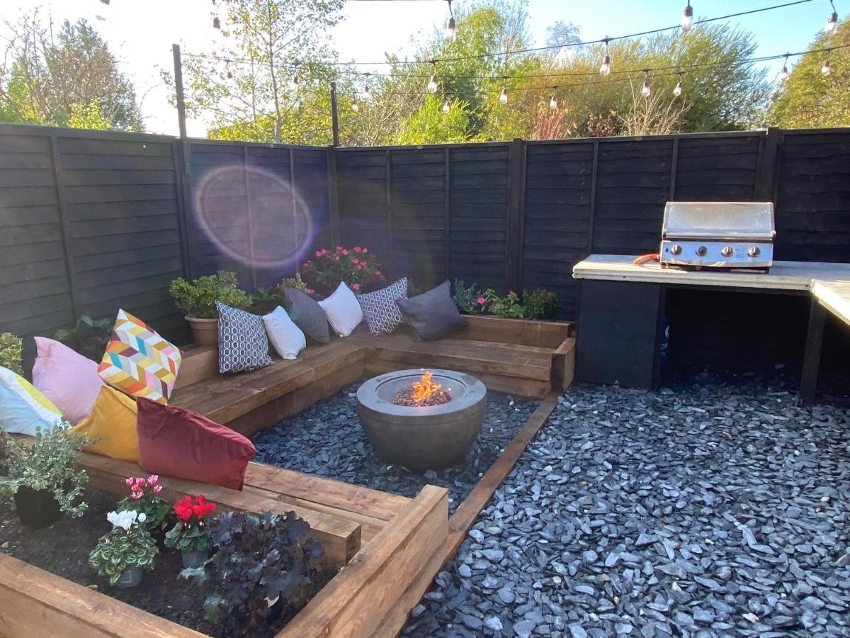 Holiday home Tipsy With Fire-pit And Bbq