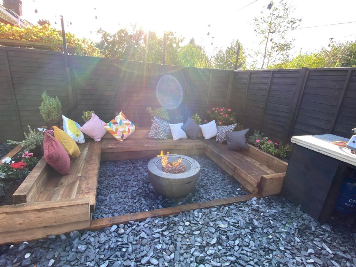Tipsy With Fire-pit And Bbq Holiday home *